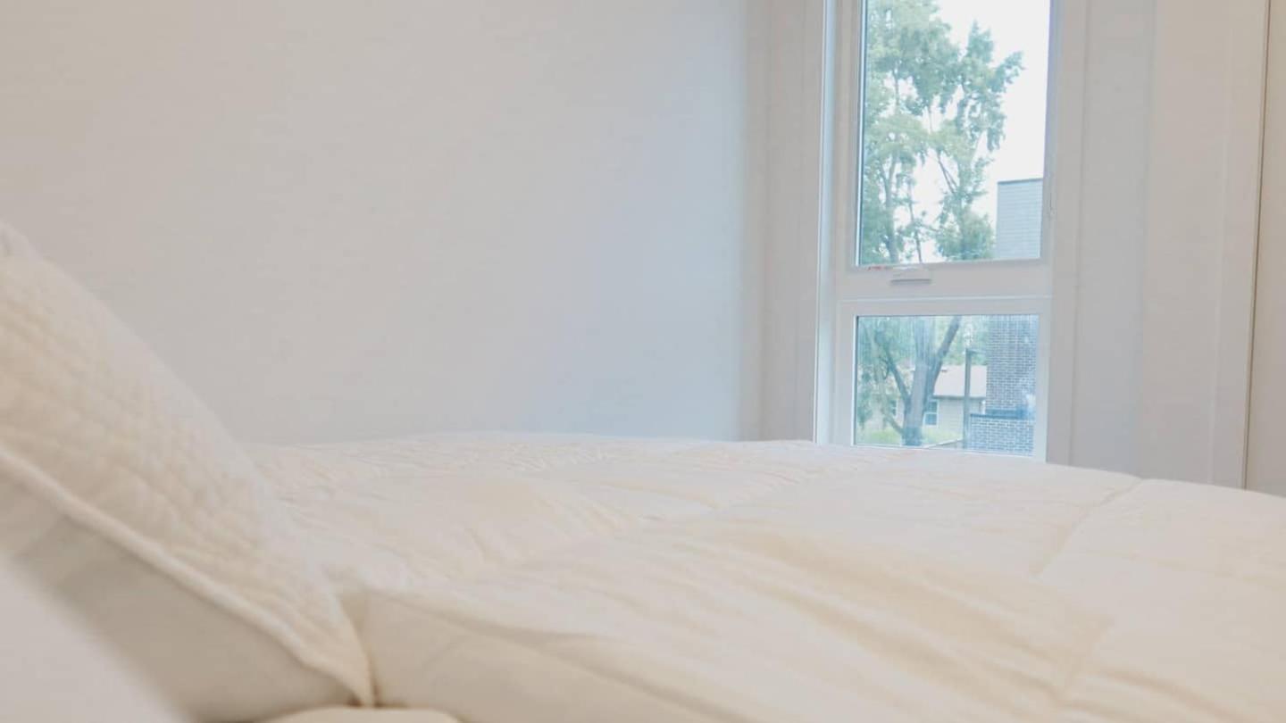 Entire Luxury 6mins To Falls, Free Parking Apartment